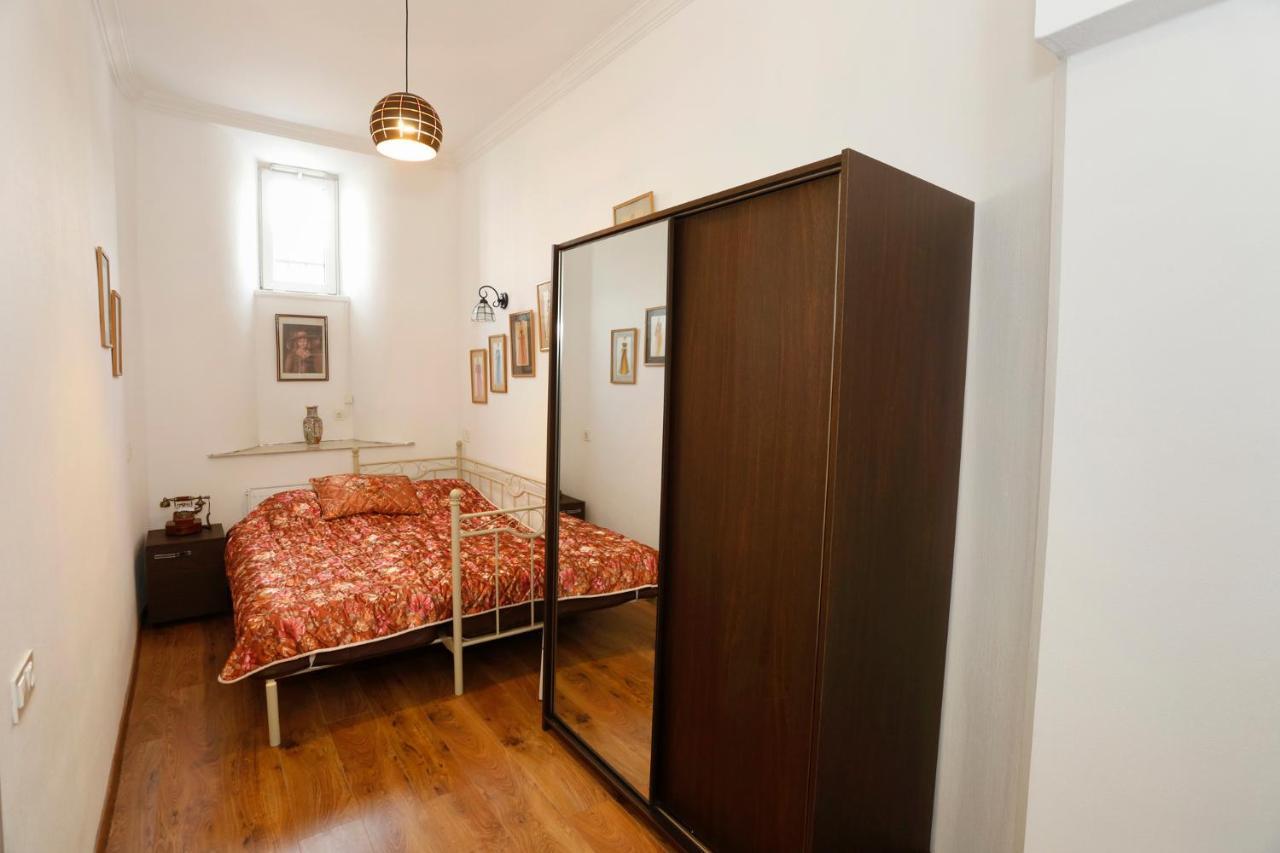 Old - Gold Gala Apartment Tbilisi Exterior photo