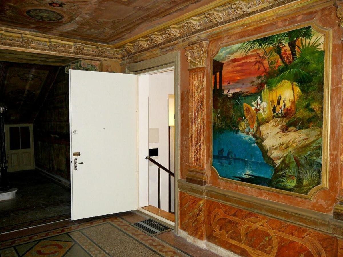 Old - Gold Gala Apartment Tbilisi Exterior photo